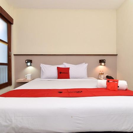 Reddoorz Near Legian Street Hotel Kuta Lombok Buitenkant foto