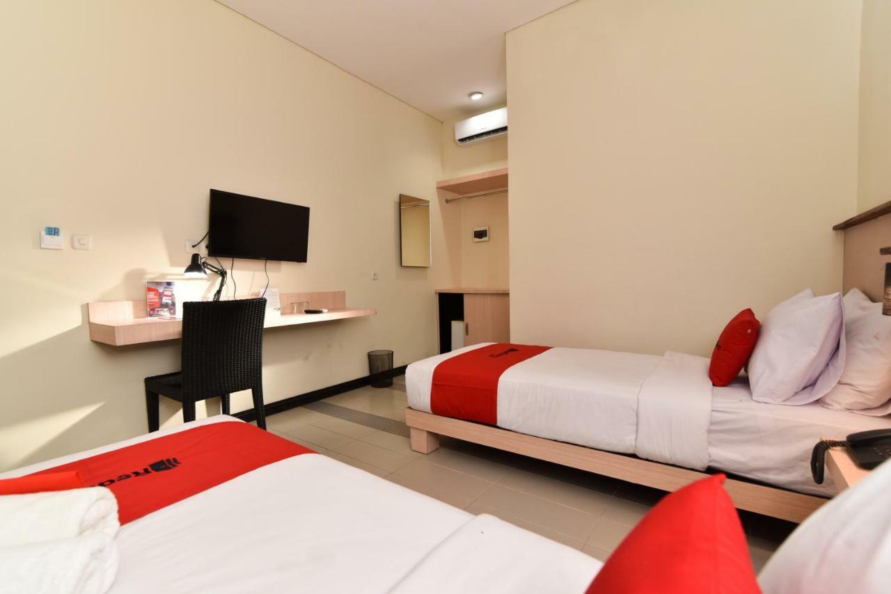 Reddoorz Near Legian Street Hotel Kuta Lombok Buitenkant foto