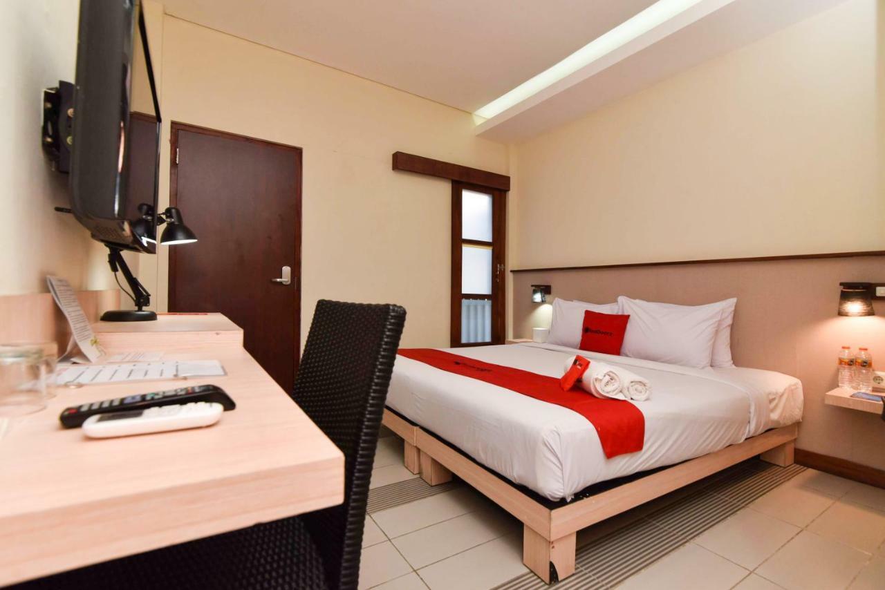 Reddoorz Near Legian Street Hotel Kuta Lombok Buitenkant foto